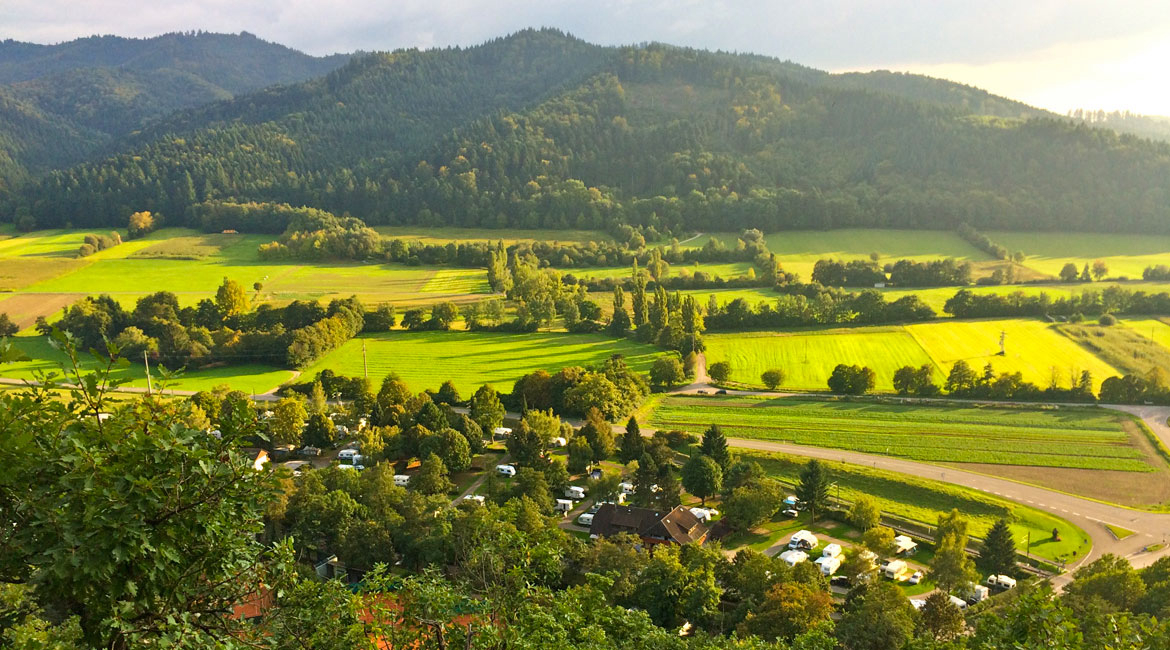 Belchenblick Baden-Wurtemberg - Staufen im Breisgau visuel 3/4 Belchenblick Baden-Wurtemberg - Staufen im Breisgau visuel 3/4
