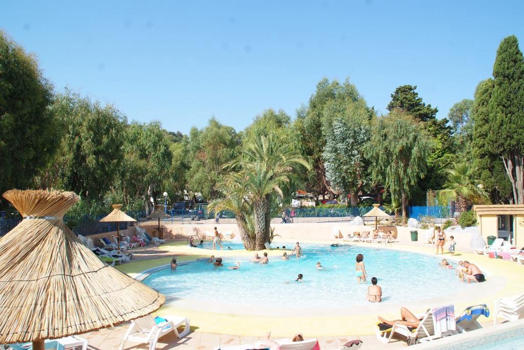 Camping de la Baie Provenza-Alpes-Costa Azul - Cavalaire-sur-Mer visuel 1/2 Camping de la Baie Provenza-Alpes-Costa Azul - Cavalaire-sur-Mer visuel 1/2