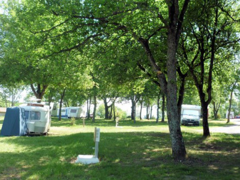 Camping de la Croze Auvernia - Châtel-Guyon visuel 11/13 Camping de la Croze Auvernia - Châtel-Guyon visuel 11/13