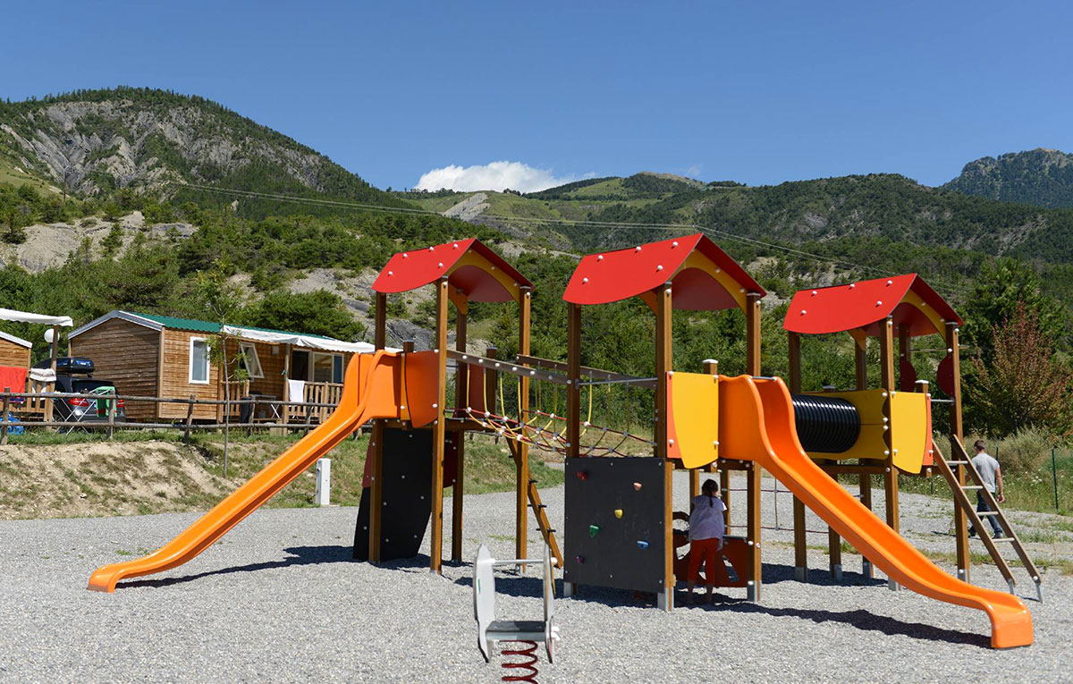 Domaine Résidentiel de plein air Les Berges du Lac Provenza-Alpes-Costa Azul - Le Lauzet-Ubaye visuel 14/19 Domaine Résidentiel de plein air Les Berges du Lac Provenza-Alpes-Costa Azul - Le Lauzet-Ubaye visuel 14/19