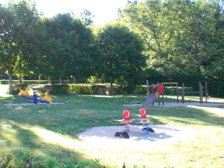 Domaine du Lac Auvernia - Saint-Gérons visuel 5/5 Domaine du Lac Auvernia - Saint-Gérons visuel 5/5