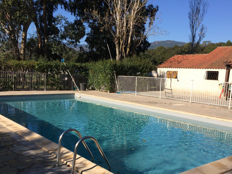 L'oso Córcega - Porto-Vecchio visuel 2/4 L'oso Córcega - Porto-Vecchio visuel 2/4