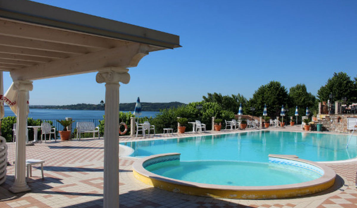 La Ca' Lombardía - Padenghe Sul Garda visuel 1/3 La Ca' Lombardía - Padenghe Sul Garda visuel 1/3