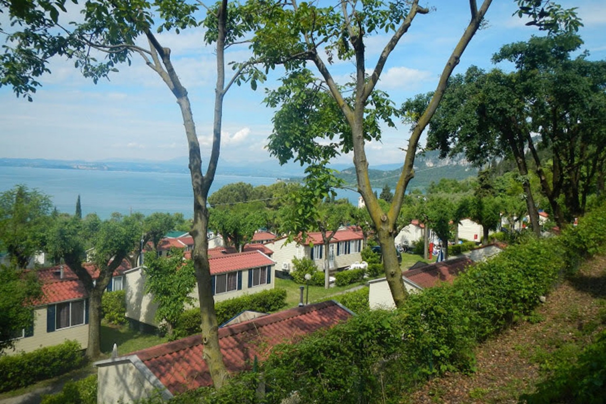 La Rocca Lombardía - Bardolino visuel 8/10 La Rocca Lombardía - Bardolino visuel 8/10