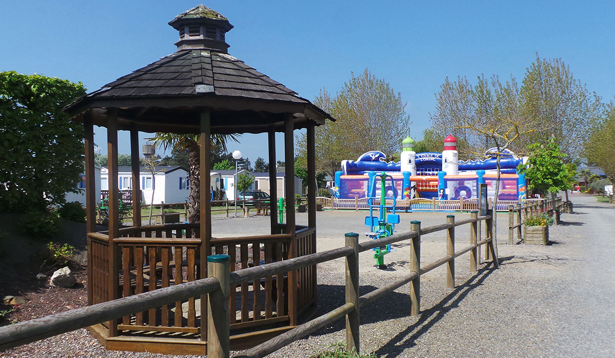 La Route Blanche Baja Normandía - Bréville-sur-Mer visuel 19/23 La Route Blanche Baja Normandía - Bréville-sur-Mer visuel 19/23