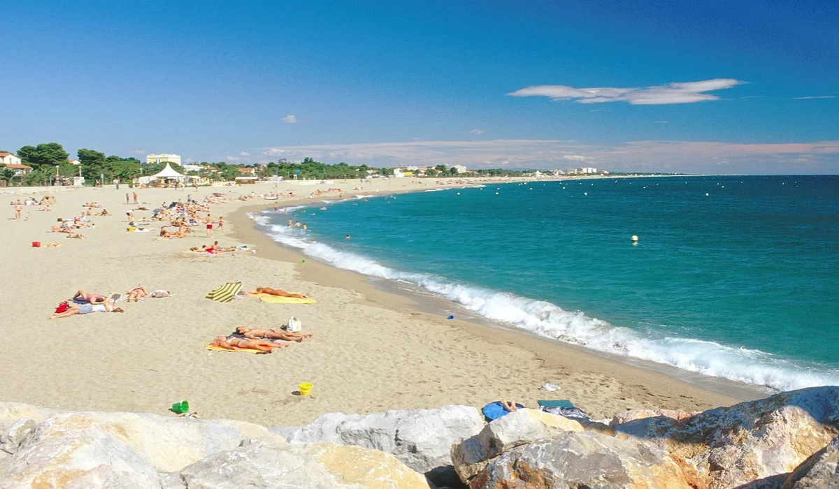 La Sardane Languedoc-Rosellón - Argelès-sur-Mer visuel 9/13 La Sardane Languedoc-Rosellón - Argelès-sur-Mer visuel 9/13