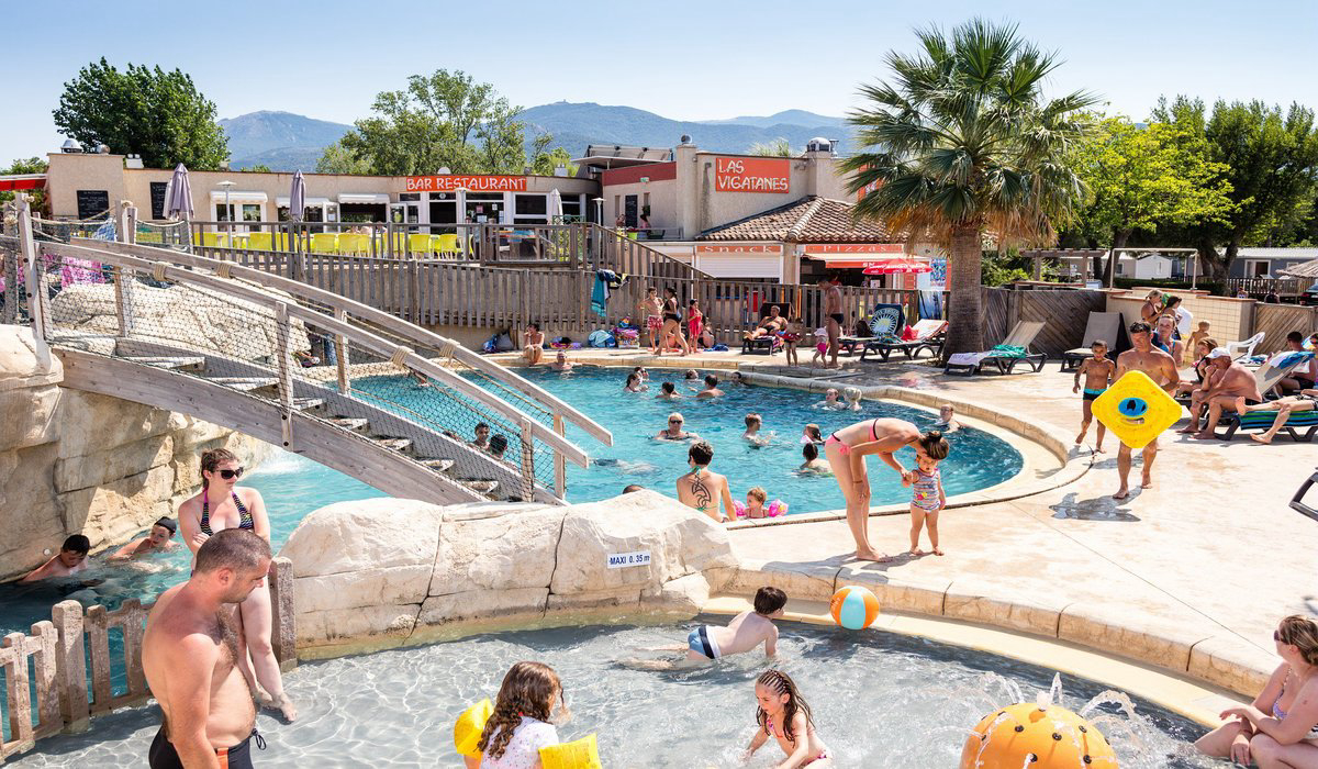 La Sardane Languedoc-Rosellón - Argelès-sur-Mer visuel 6/13 La Sardane Languedoc-Rosellón - Argelès-sur-Mer visuel 6/13