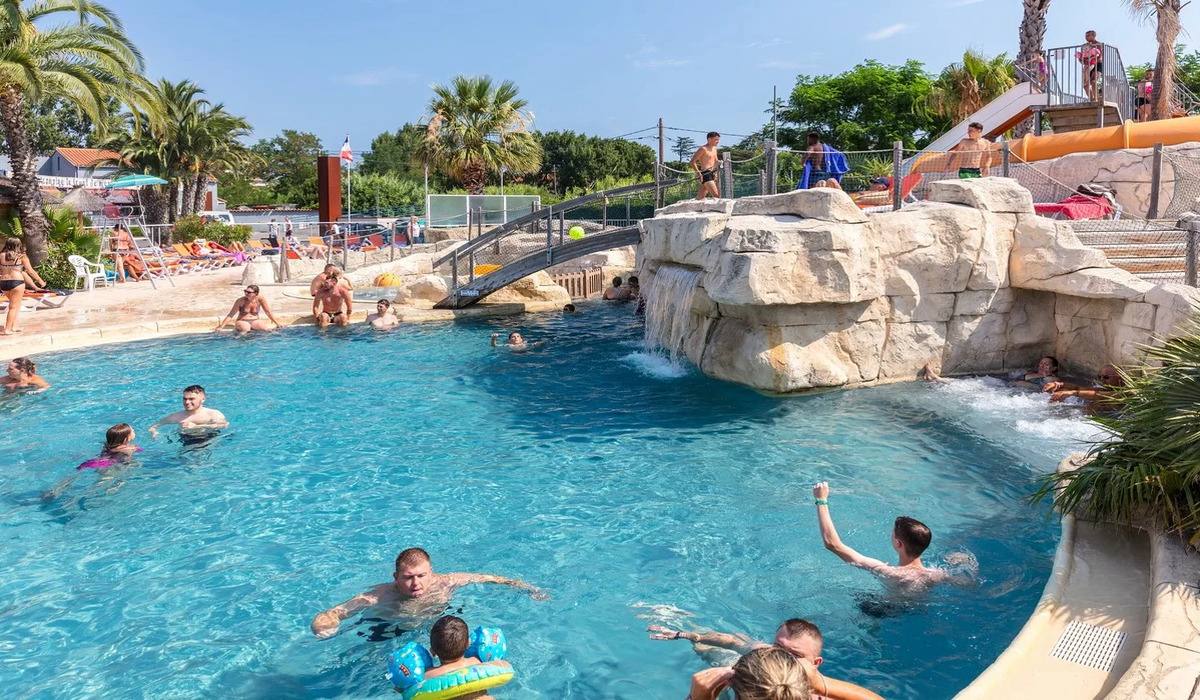 La Sardane Languedoc-Rosellón - Argelès-sur-Mer visuel 2/13 La Sardane Languedoc-Rosellón - Argelès-sur-Mer visuel 2/13