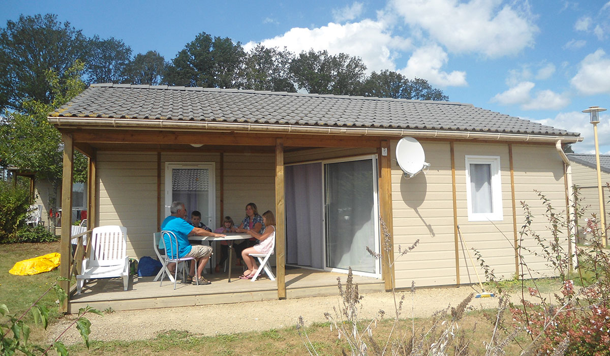 Le Bois Combet et Le Merle Limosín - Chamberet visuel 4/4 Le Bois Combet et Le Merle Limosín - Chamberet visuel 4/4