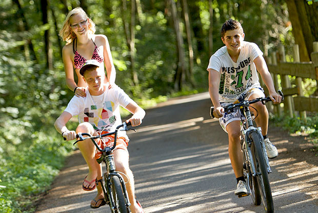 Le Lac des Sapins Ródano-Alpes - Cublize visuel 7/14 Le Lac des Sapins Ródano-Alpes - Cublize visuel 7/14