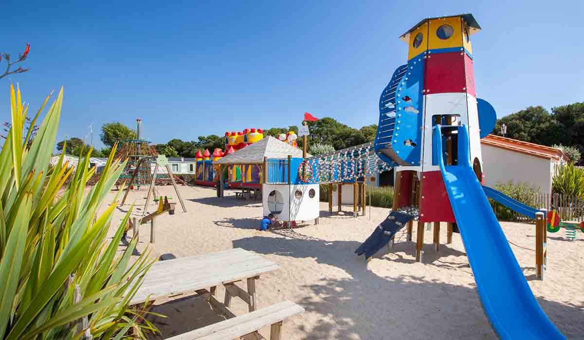 Le Littoral Países del Loira - Talmont-Saint-Hilaire visuel 11/21 Le Littoral Países del Loira - Talmont-Saint-Hilaire visuel 11/21