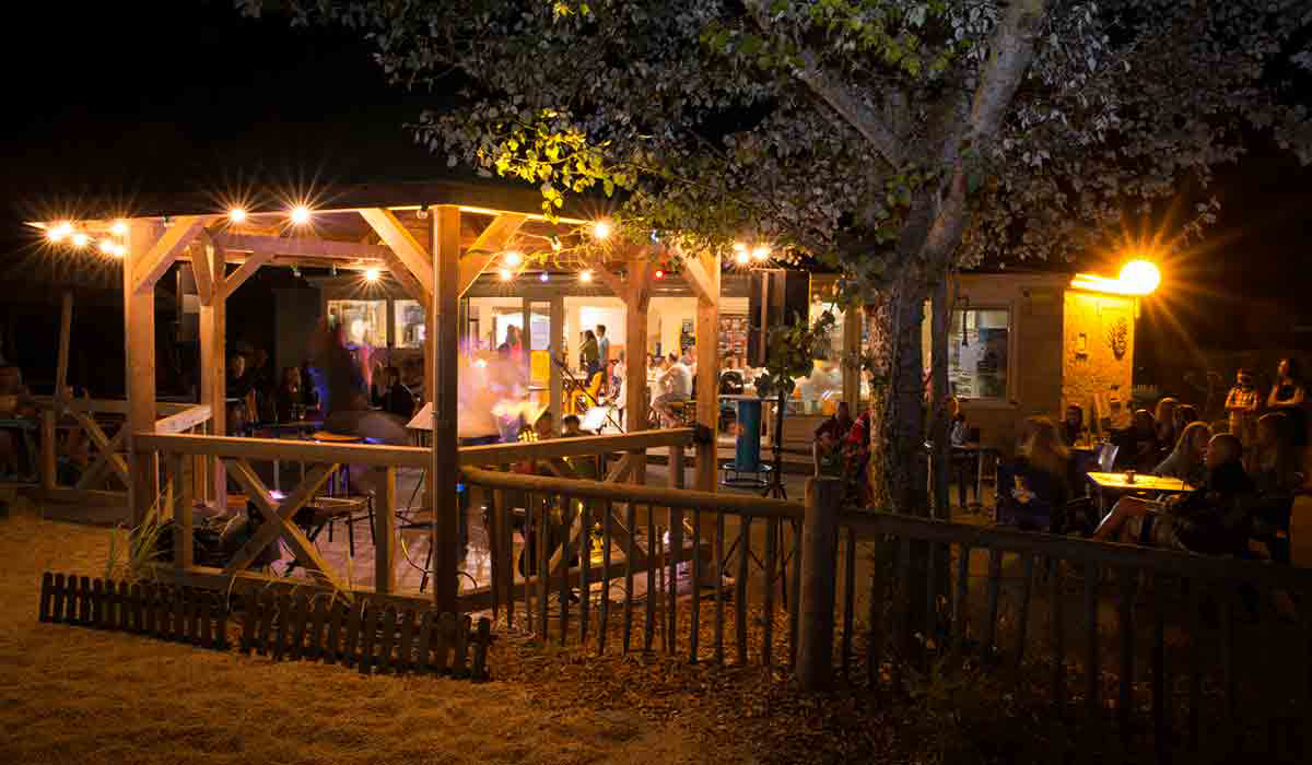 Le Petit Paris Países del Loira - Château-d'Olonne visuel 14/25 Le Petit Paris Países del Loira - Château-d'Olonne visuel 14/25