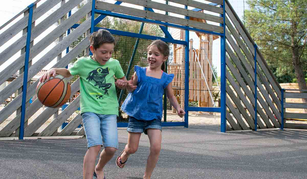 Le Petit Paris Países del Loira - Château-d'Olonne visuel 13/25 Le Petit Paris Países del Loira - Château-d'Olonne visuel 13/25