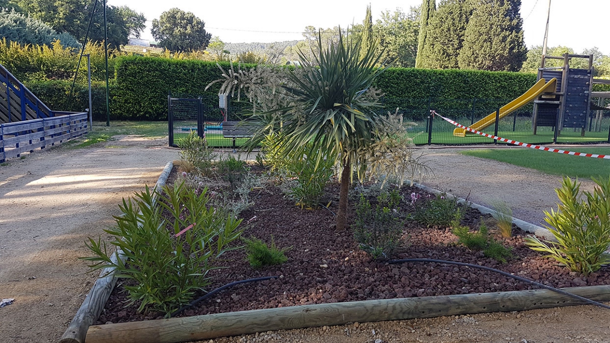 Le Ruou Provenza-Alpes-Costa Azul - Villecroze visuel 14/17 Le Ruou Provenza-Alpes-Costa Azul - Villecroze visuel 14/17