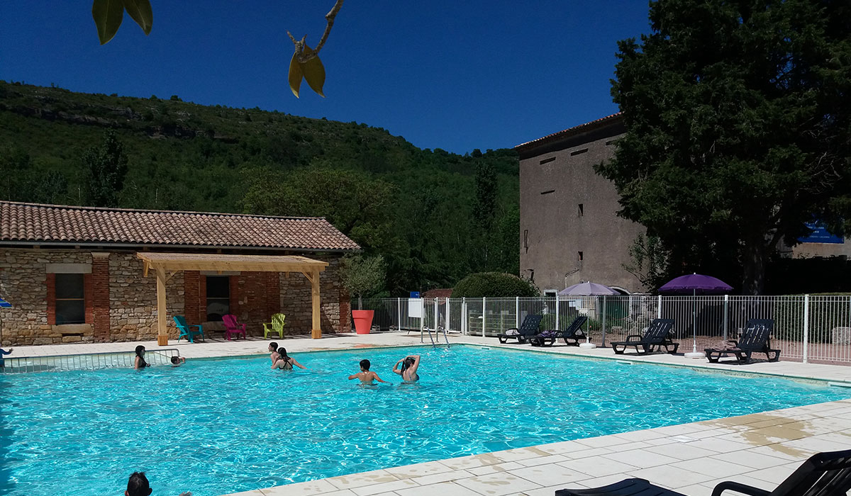 Les Gorges de l'Aveyron Mediodía-Pirineos - Saint-Antonin-Noble-Val visuel 3/14 Les Gorges de l'Aveyron Mediodía-Pirineos - Saint-Antonin-Noble-Val visuel 3/14