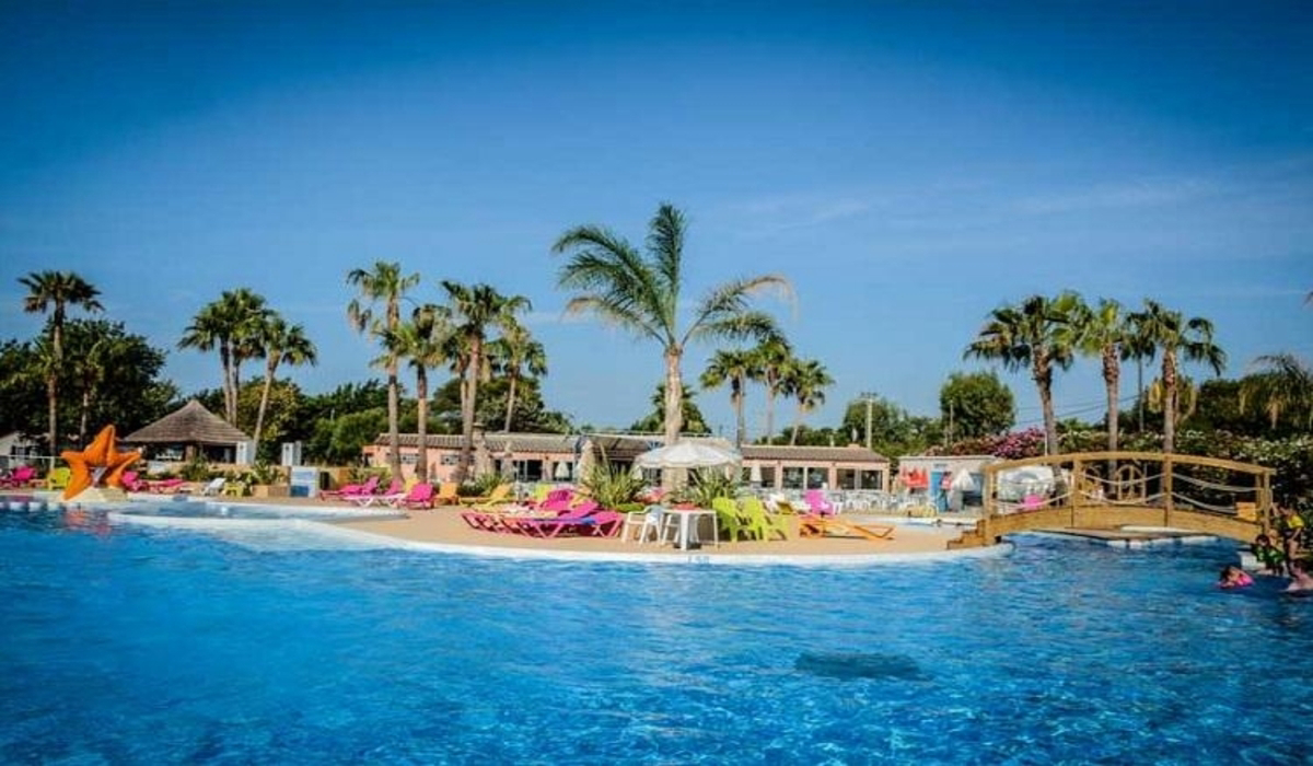 Port Pothuau Provenza-Alpes-Costa Azul - Hyères visuel 2/11 Port Pothuau Provenza-Alpes-Costa Azul - Hyères visuel 2/11