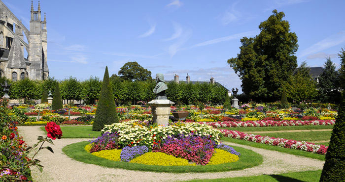 Robinson centro valle - Bourges visuel 16/17 Robinson centro valle - Bourges visuel 16/17