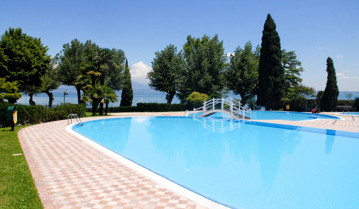 Sirmione Lombardía - Sirmione visuel 1/3 Sirmione Lombardía - Sirmione visuel 1/3