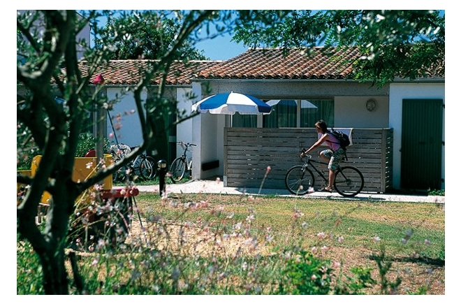 Village Vacances La Salicorne Poitou-Charentes - Ars-en-Ré visuel 2/8 Village Vacances La Salicorne Poitou-Charentes - Ars-en-Ré visuel 2/8