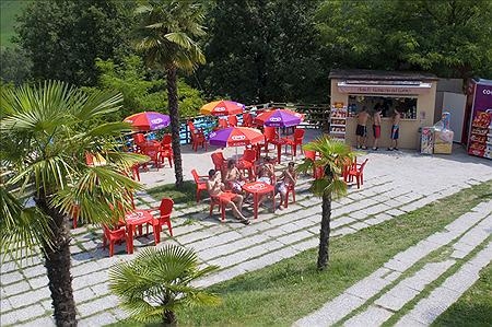 Arizona Emilia-Romaña - Tabiano Terme visuel 5/10 Arizona Emilia-Romaña - Tabiano Terme visuel 5/10