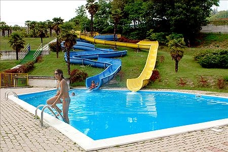 Arizona Emilia-Romaña - Tabiano Terme visuel 6/10 Arizona Emilia-Romaña - Tabiano Terme visuel 6/10