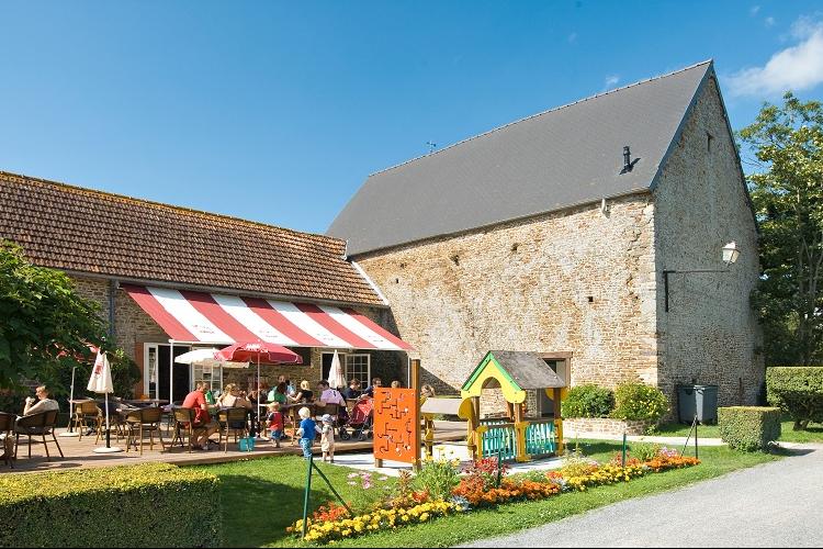 Château Lez-Eaux Baja Normandía - Saint-Pair-sur-Mer visuel 8/10 Château Lez-Eaux Baja Normandía - Saint-Pair-sur-Mer visuel 8/10