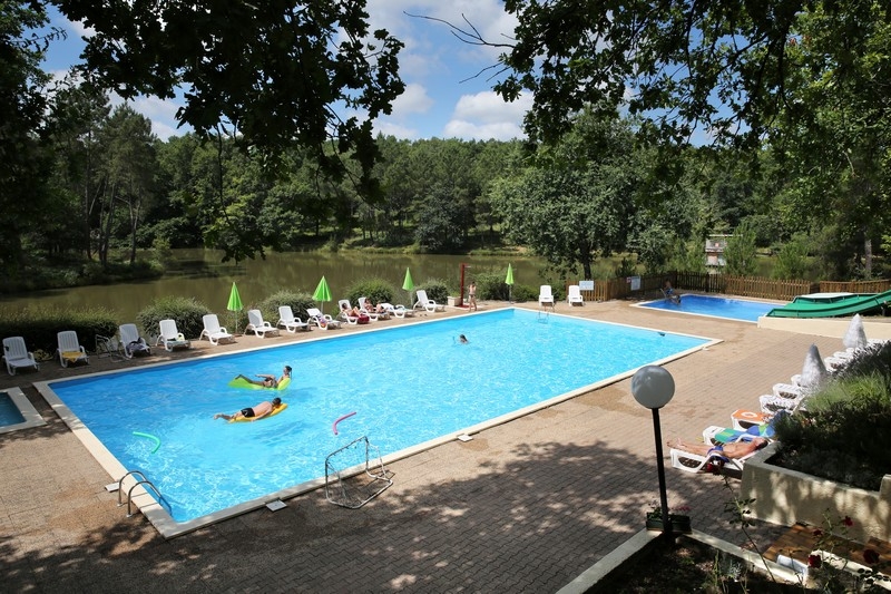 Domaine de l'Etang de Bazange Aquitania - Monfaucon visuel 9/10 Domaine de l'Etang de Bazange Aquitania - Monfaucon visuel 9/10