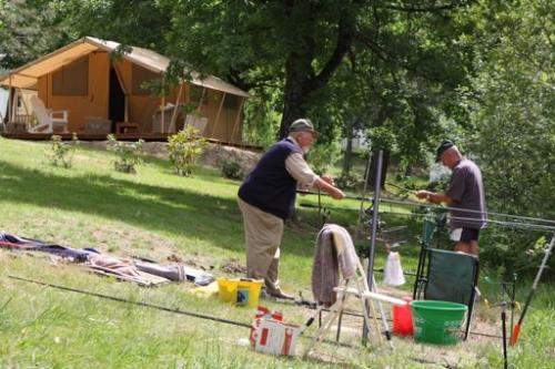 Domaine de l'Etang de Bazange Aquitania - Monfaucon visuel 10/10 Domaine de l'Etang de Bazange Aquitania - Monfaucon visuel 10/10