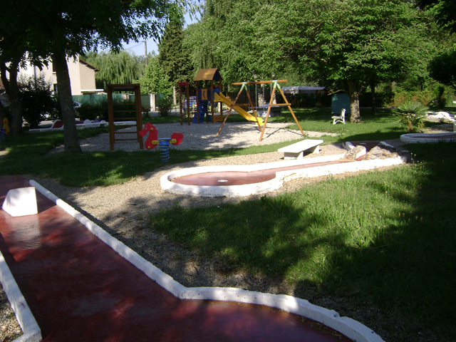 Camping des Ulèzes Ródano-Alpes - Saint-Donat-sur-l'Herbasse visuel 1/2