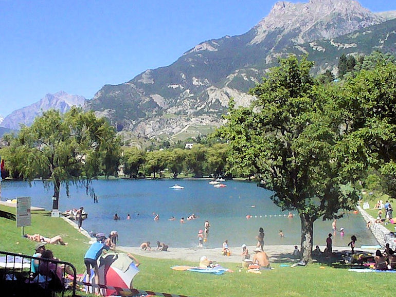 Camping du Lac Provenza-Alpes-Costa Azul - La Roche-de-Rame visuel 1/1 Camping du Lac Provenza-Alpes-Costa Azul - La Roche-de-Rame visuel 1/1