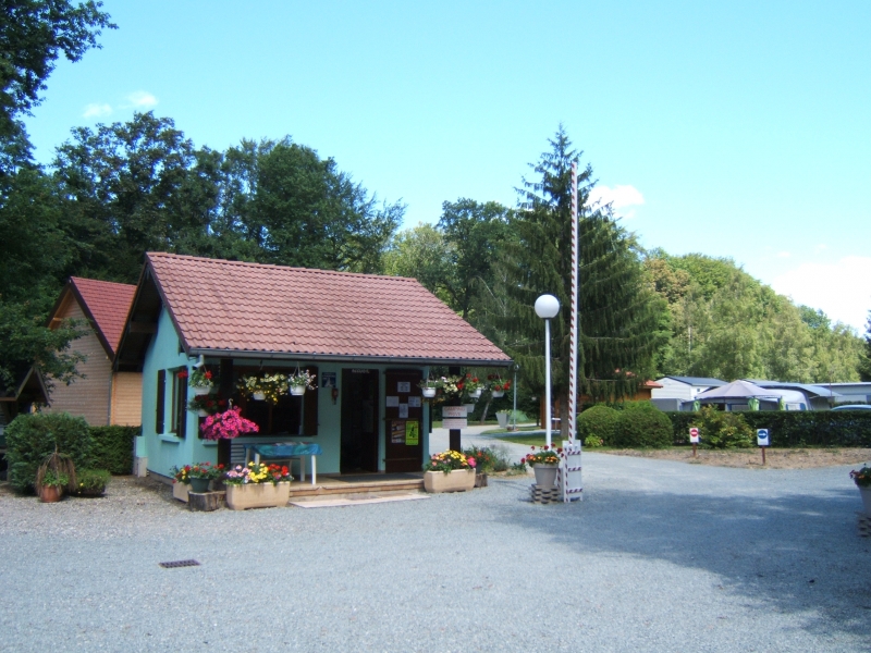 Camping du lac de la Seigneurie Franco Condado - Leval visuel 6/10