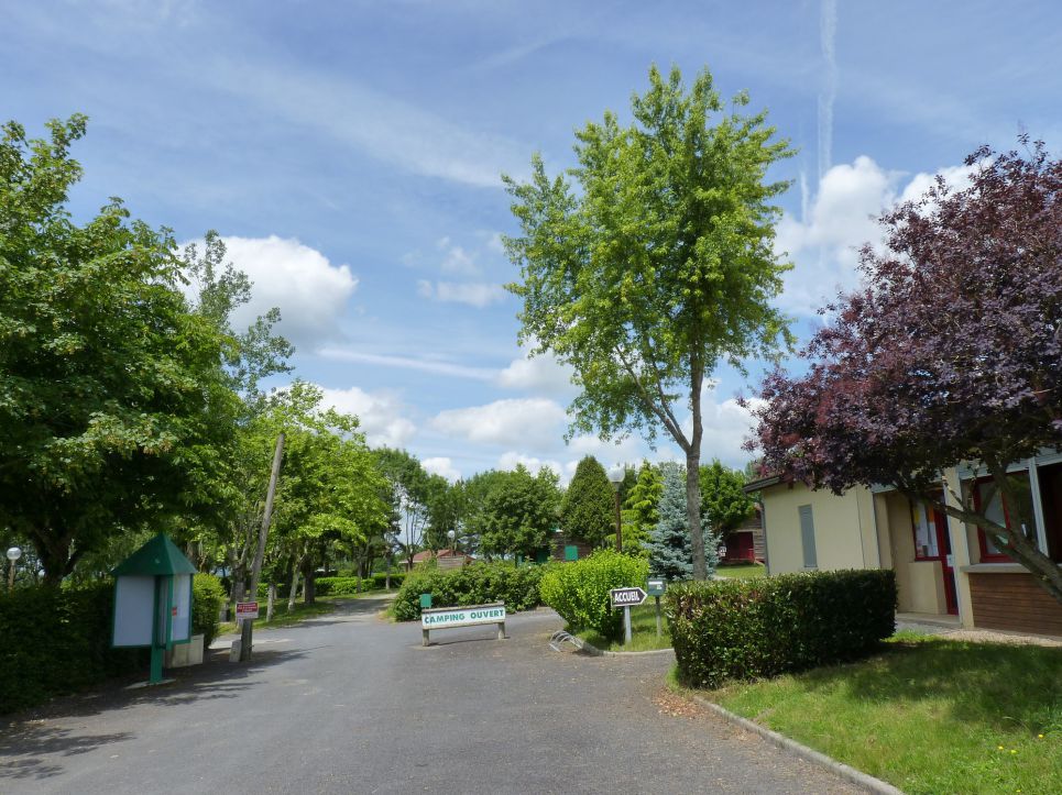 Camping du Viaduc des Fades Auvernia - Les Ancizes-Comps visuel 3/4 Camping du Viaduc des Fades Auvernia - Les Ancizes-Comps visuel 3/4