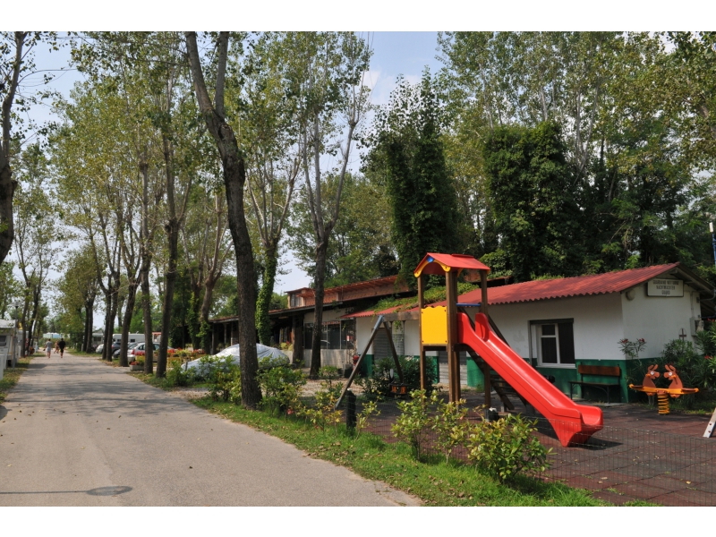 Falconera Véneto - Caorle visuel 7/10 Falconera Véneto - Caorle visuel 7/10