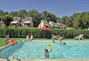 Hameau de gîtes des Combrailles Limosín - Bellegarde-en-Marche visuel 1/2 Hameau de gîtes des Combrailles Limosín - Bellegarde-en-Marche visuel 1/2