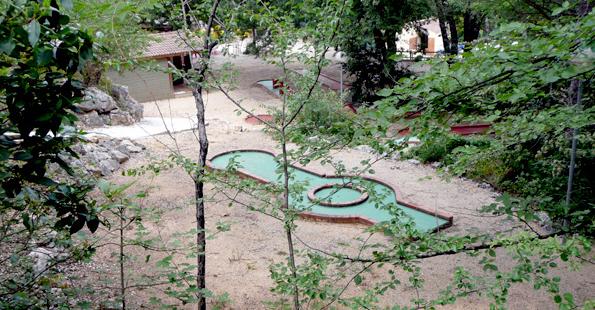 La Genèse Domaine Naturiste - Languedoc-Rosellón - Méjannes-le-Clap visuel 7/9 La Genèse Domaine Naturiste - Languedoc-Rosellón - Méjannes-le-Clap visuel 7/9