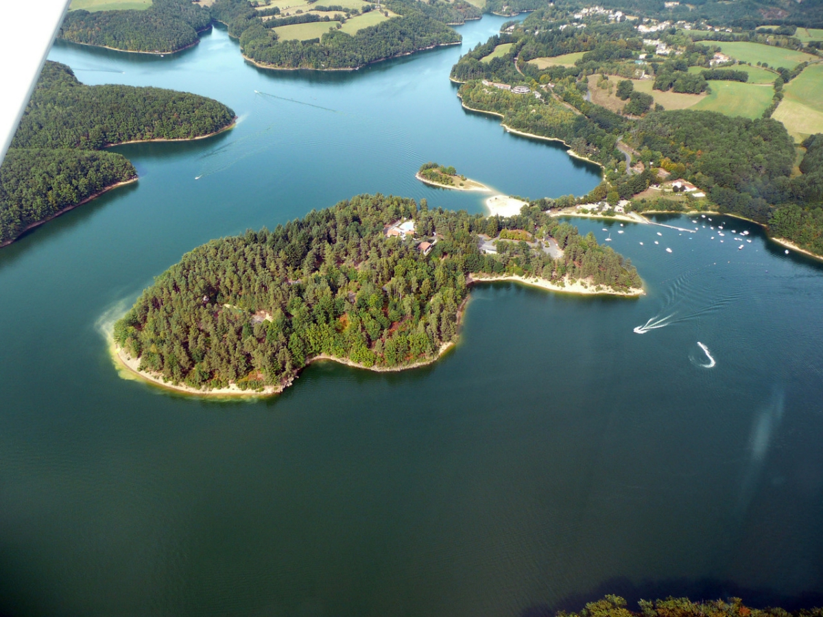 La Presqu' île du Puech des Ouilhes Auvernia - Lacapelle-Viescamp visuel 1/1 La Presqu' île du Puech des Ouilhes Auvernia - Lacapelle-Viescamp visuel 1/1