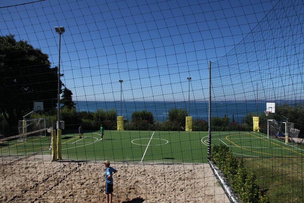 La Rocca Lombardía - Bardolino visuel 9/10 La Rocca Lombardía - Bardolino visuel 9/10