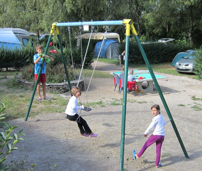 Le Bord du Lac Ródano-Alpes - Bilieu visuel 2/4 Le Bord du Lac Ródano-Alpes - Bilieu visuel 2/4