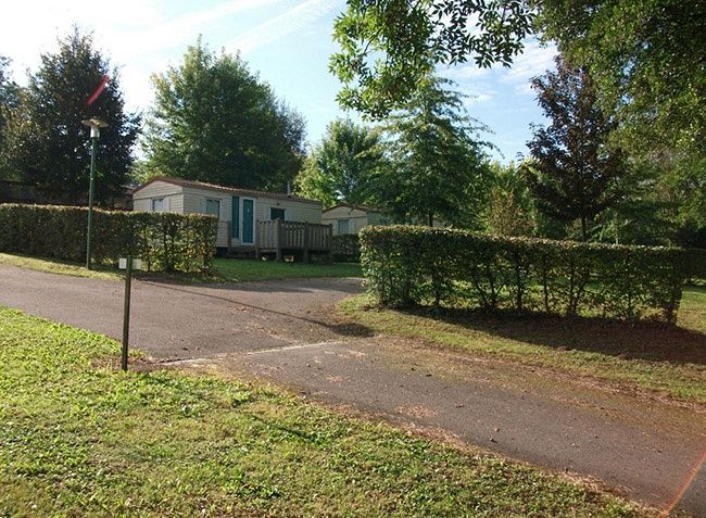 Camping de Mépillat Ródano-Alpes - Saint-Nizier-le-Bouchoux visuel 12/13 Camping de Mépillat Ródano-Alpes - Saint-Nizier-le-Bouchoux visuel 12/13