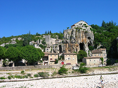 le Mas de Chavetourte Ródano-Alpes - Saint-Alban-Auriolles visuel 2/8 le Mas de Chavetourte Ródano-Alpes - Saint-Alban-Auriolles visuel 2/8