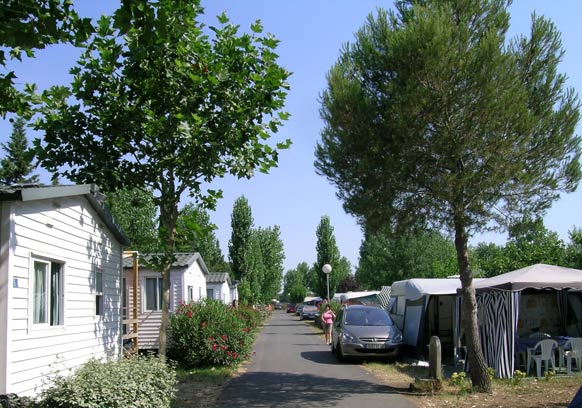 Le Navarre Languedoc-Rosellón - Vias visuel 1/3 Le Navarre Languedoc-Rosellón - Vias visuel 1/3