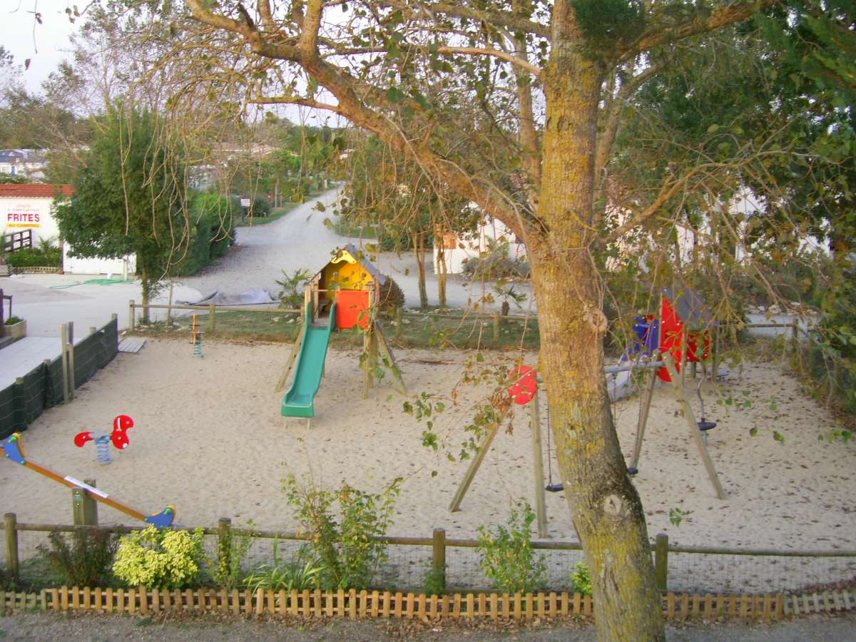 Le Port de Moricq Países del Loira - Angles visuel 3/10 Le Port de Moricq Países del Loira - Angles visuel 3/10