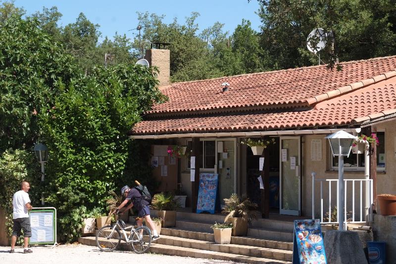 Le Provençal Provenza-Alpes-Costa Azul - Saint-Maximin-la-Sainte-Baume visuel 5/13 Le Provençal Provenza-Alpes-Costa Azul - Saint-Maximin-la-Sainte-Baume visuel 5/13