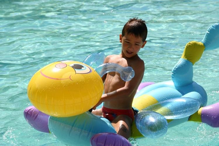 Le Saint Louis Provenza-Alpes-Costa Azul - La Roquette-sur-Siagne visuel 8/9 Le Saint Louis Provenza-Alpes-Costa Azul - La Roquette-sur-Siagne visuel 8/9