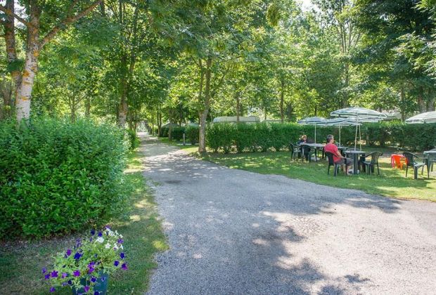 Le Tivoli Languedoc-Rosellón - Bagnols-les-Bains visuel 4/9 Le Tivoli Languedoc-Rosellón - Bagnols-les-Bains visuel 4/9