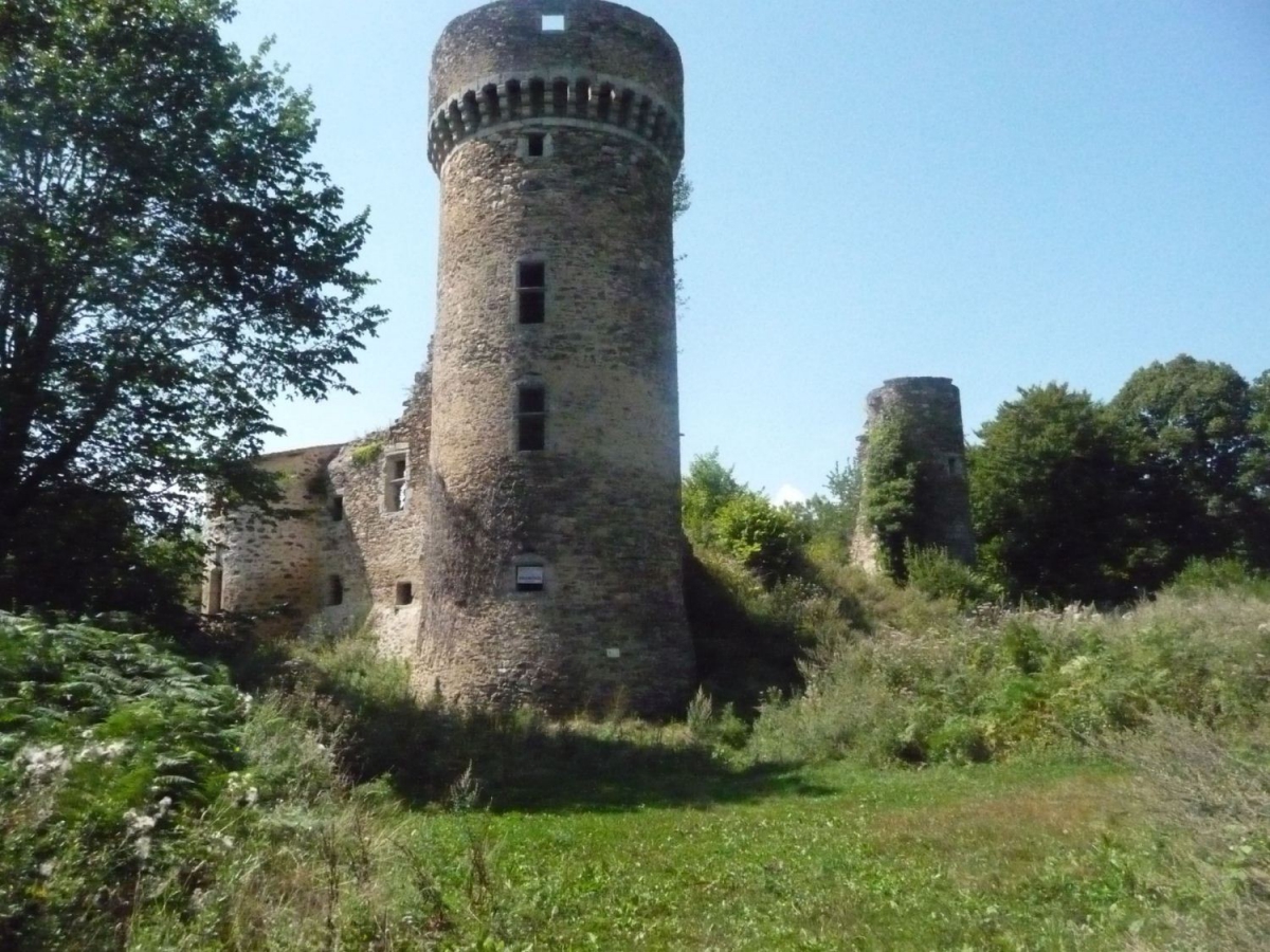 Les Chelles Auvernia - Olliergues visuel 8/8 Les Chelles Auvernia - Olliergues visuel 8/8