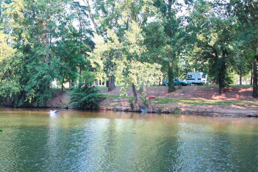 Les Gorges de l'Aveyron Mediodía-Pirineos - Saint-Antonin-Noble-Val visuel 7/14 Les Gorges de l'Aveyron Mediodía-Pirineos - Saint-Antonin-Noble-Val visuel 7/14