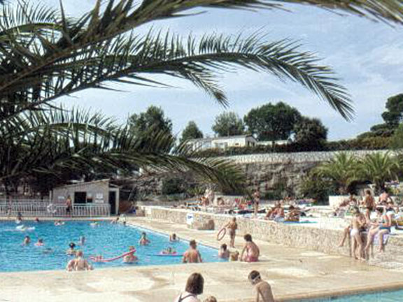 Les Pins Parasols Provenza-Alpes-Costa Azul - Fréjus visuel 3/10 Les Pins Parasols Provenza-Alpes-Costa Azul - Fréjus visuel 3/10