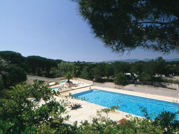 Les Pins Parasols Provenza-Alpes-Costa Azul - Fréjus visuel 10/10 Les Pins Parasols Provenza-Alpes-Costa Azul - Fréjus visuel 10/10