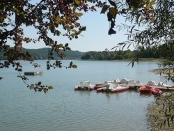 Les Reflets du Lac Mediodía-Pirineos - Miélan visuel 2/4 Les Reflets du Lac Mediodía-Pirineos - Miélan visuel 2/4